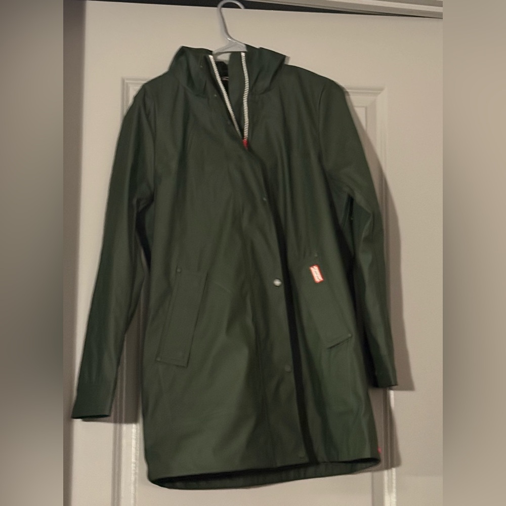 NWT HUNTER size M Women's Green Raincoat